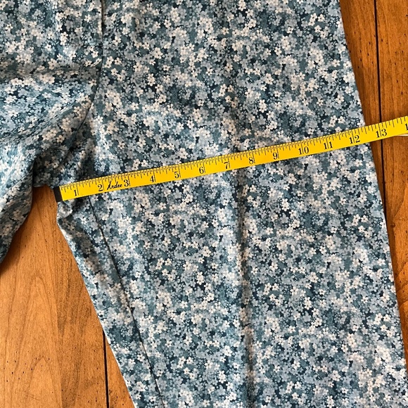 Vintage Laura Ashley Floral Cropped Pants (Size 8) - Picture 8 of 9
